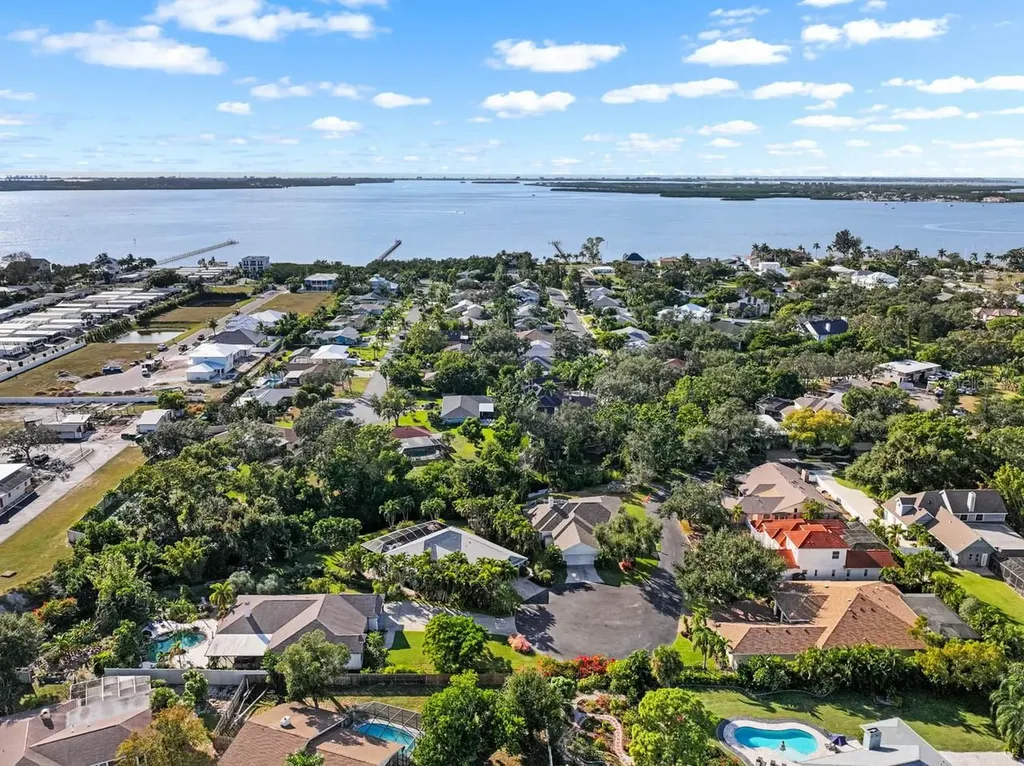 1814 78th Street W Bradenton FL 34209