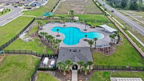 801 Orchid Grove Boulevard Davenport FL 33837