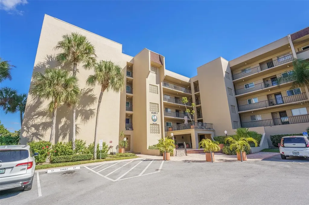 90 S Highland Avenue Tarpon Springs FL 34689