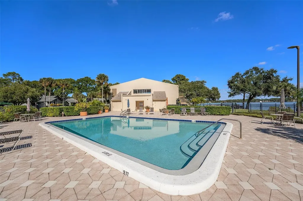 90 S Highland Avenue Tarpon Springs FL 34689