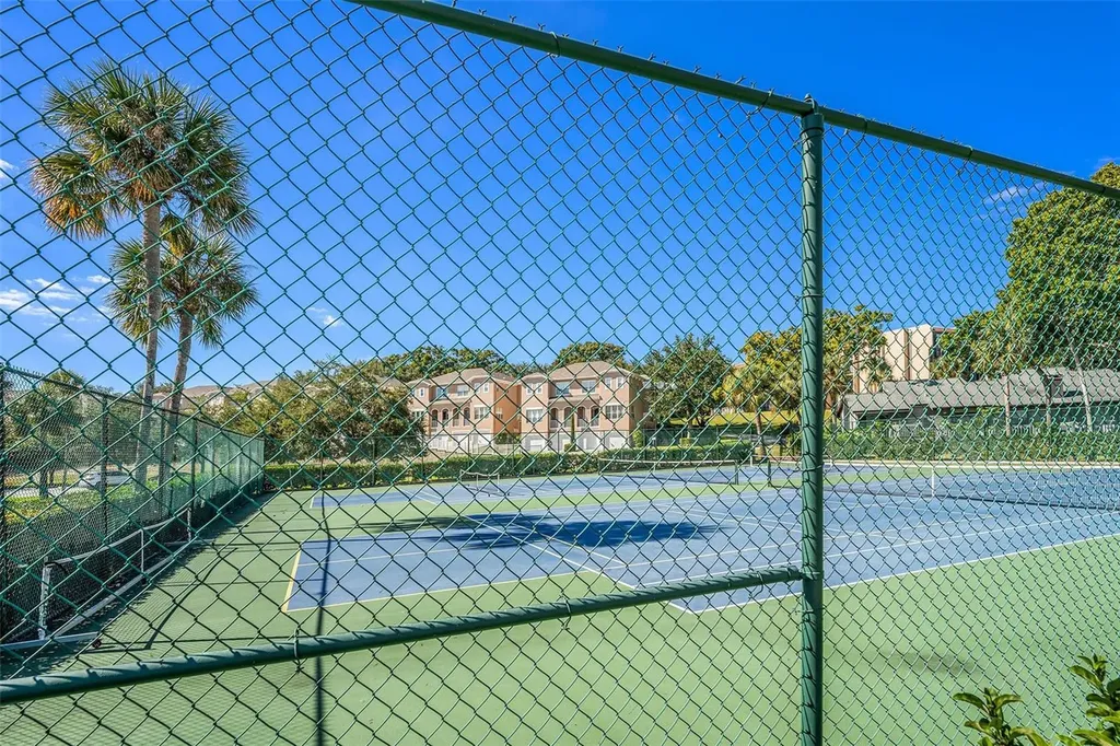 90 S Highland Avenue Tarpon Springs FL 34689