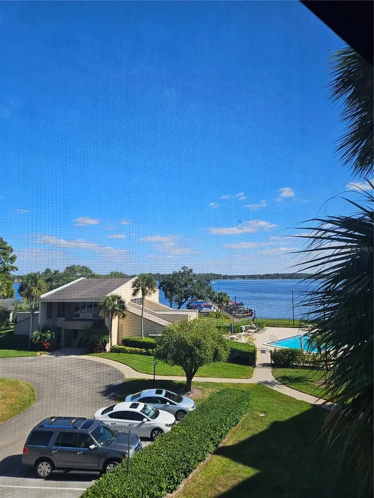 90 S Highland Avenue Tarpon Springs FL 34689