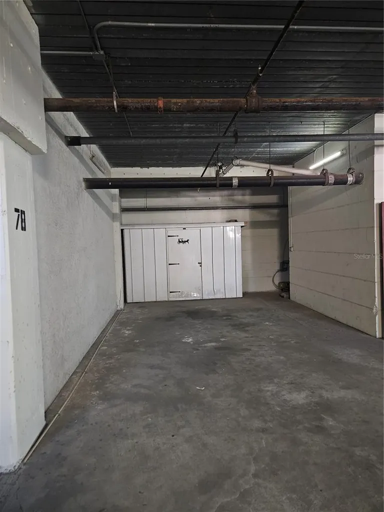 90 S Highland Avenue Tarpon Springs FL 34689