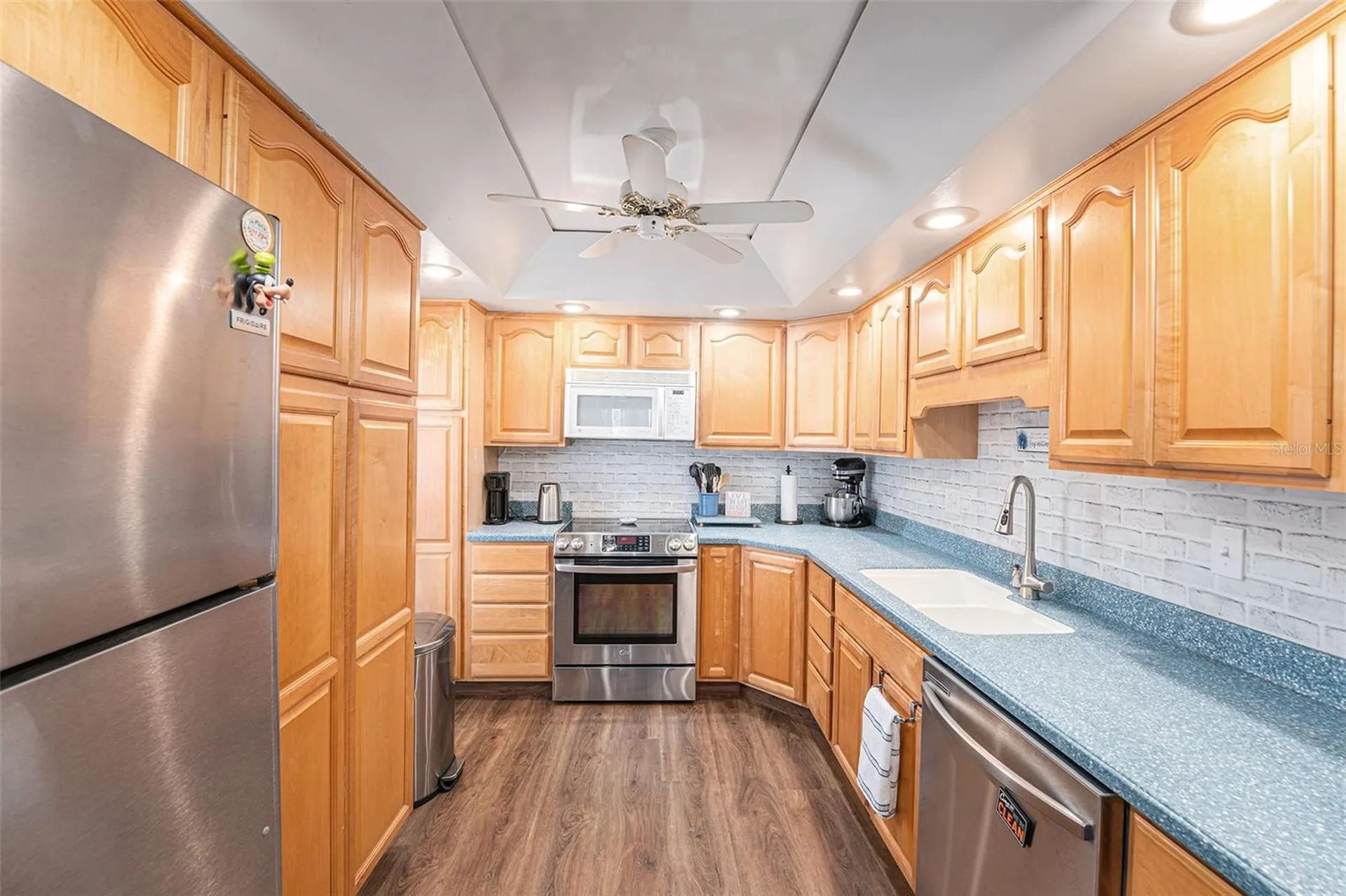 90 S Highland Avenue Tarpon Springs FL 34689