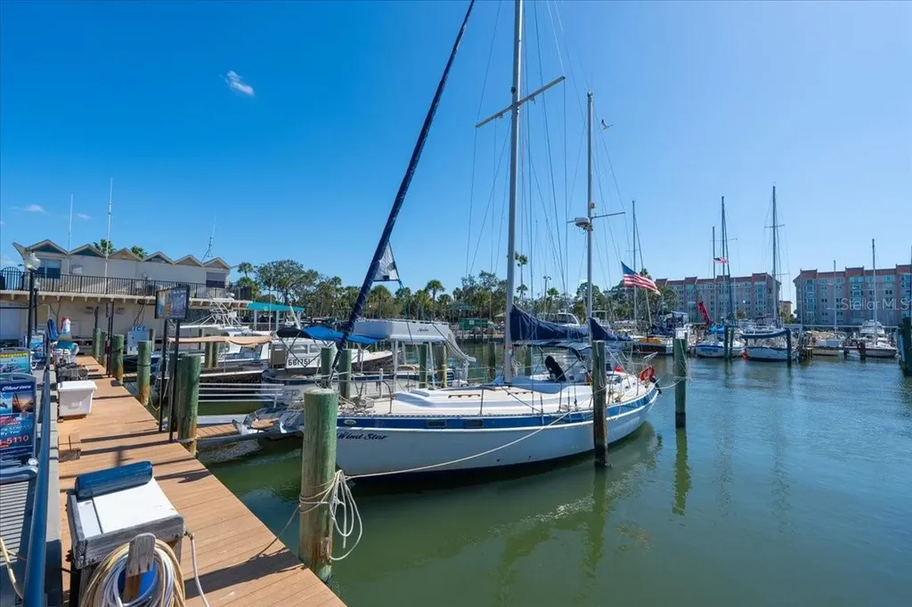 821 Patricia Avenue Dunedin FL 34698