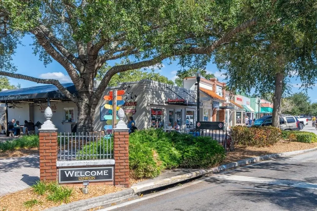 821 Patricia Avenue Dunedin FL 34698