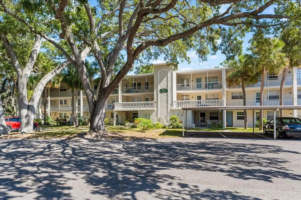 821 Patricia Avenue Dunedin FL 34698