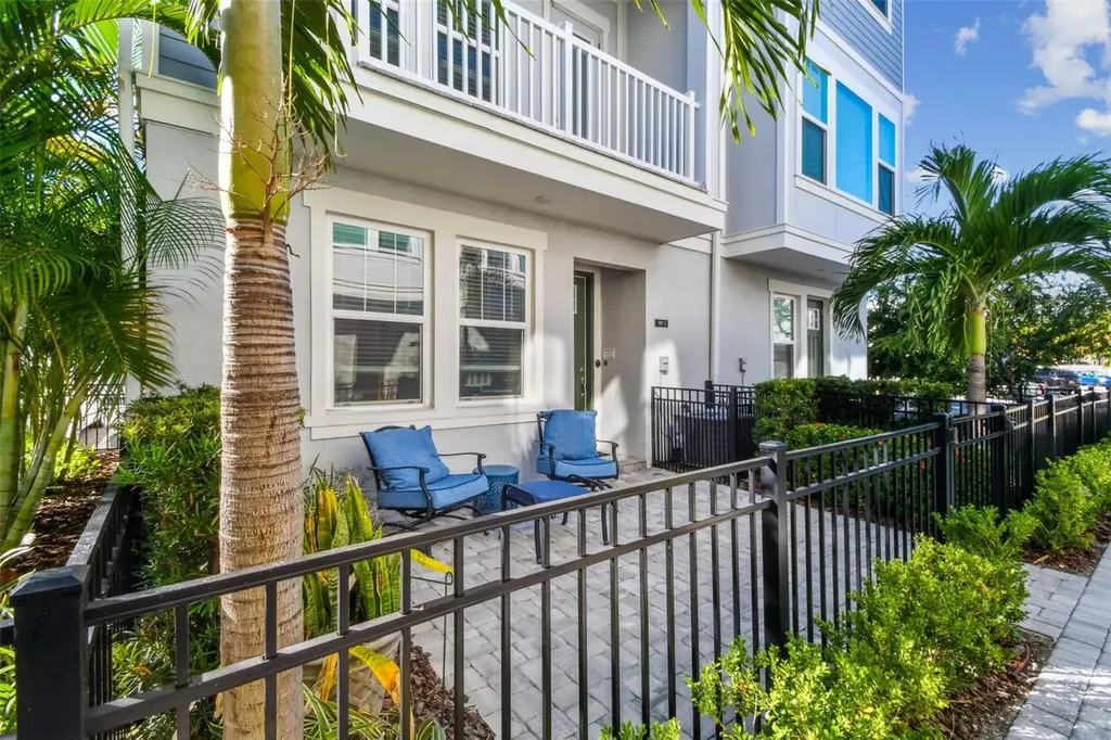 208 S Tampania Avenue Tampa FL 33609