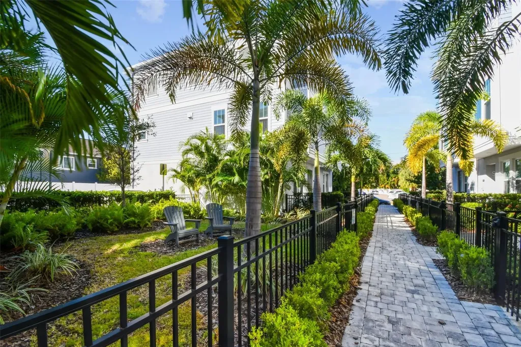 208 S Tampania Avenue Tampa FL 33609
