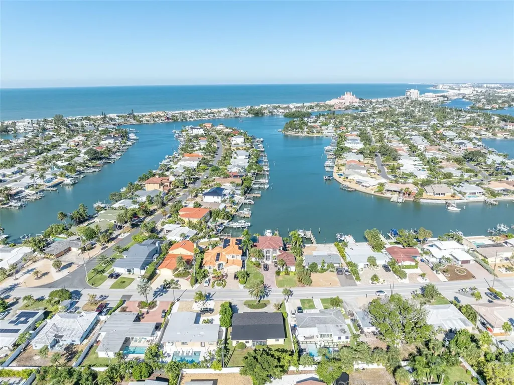 2653 W Vina Del Mar Boulevard St Pete Beach FL 33706