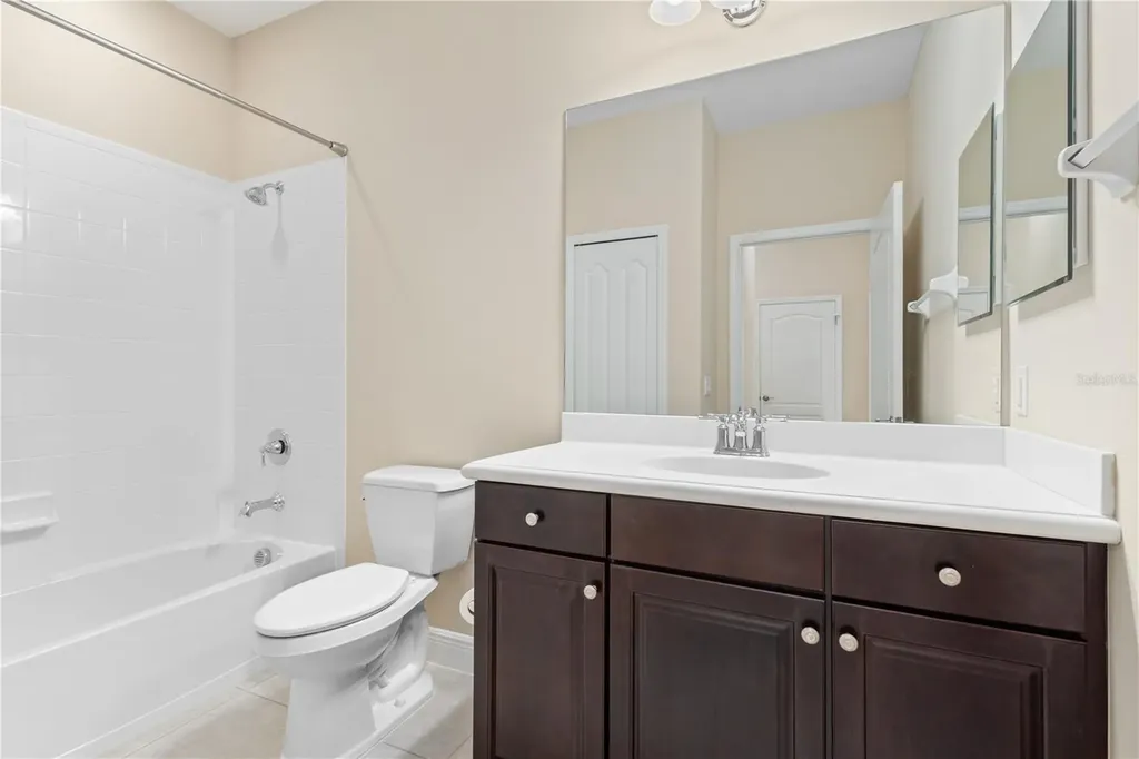 3835 Autumn Fern Terrace Sarasota FL 34243