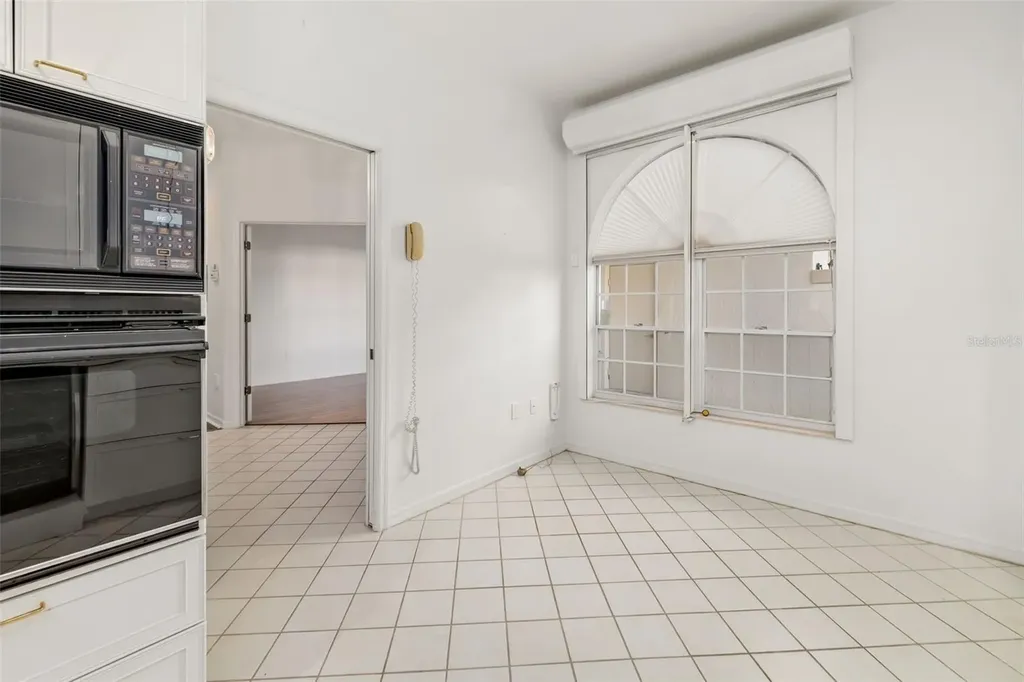 4442 Highland Park Sarasota FL 34235