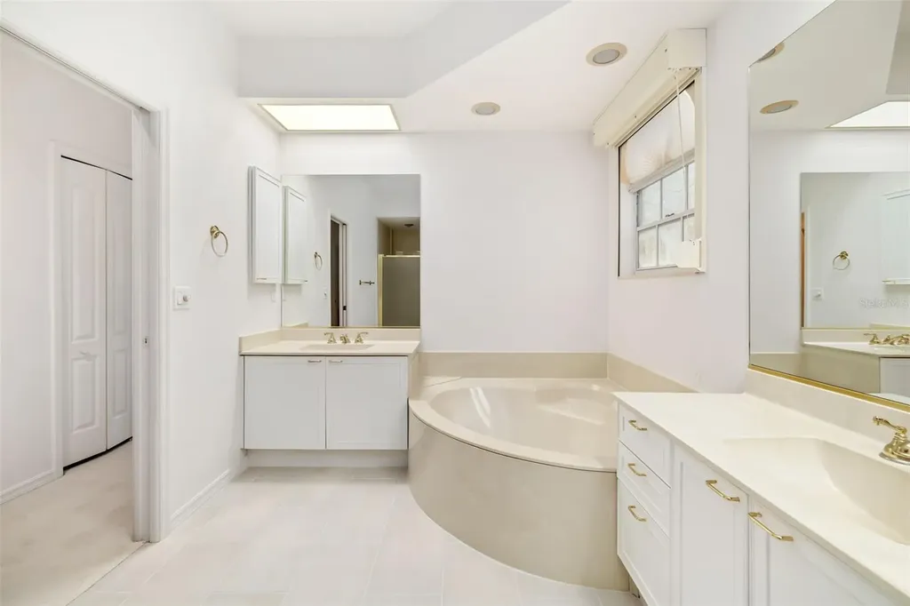 4442 Highland Park Sarasota FL 34235