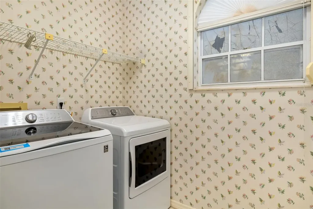 4442 Highland Park Sarasota FL 34235