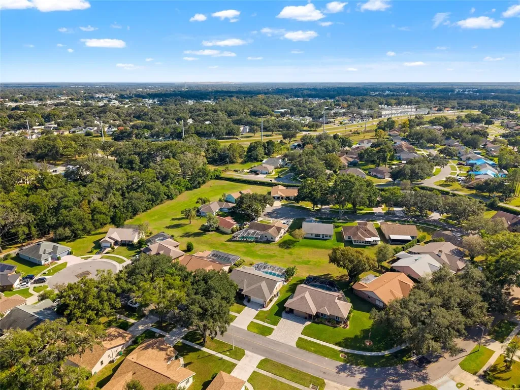 6618 Foxmoor Drive Zephyrhills FL 33542