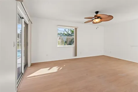 6618 Foxmoor Drive Zephyrhills FL 33542