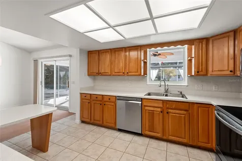 6618 Foxmoor Drive Zephyrhills FL 33542