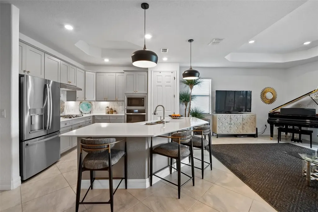 5717 Cheech Glen Bradenton FL 34211