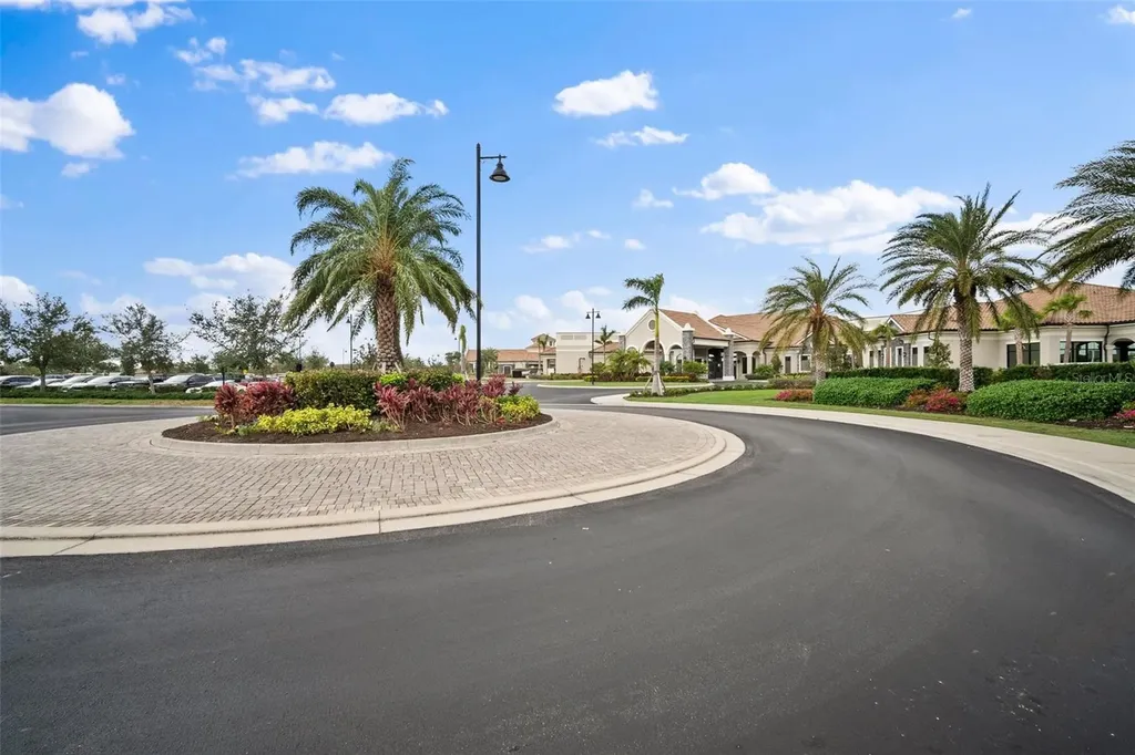 5717 Cheech Glen Bradenton FL 34211
