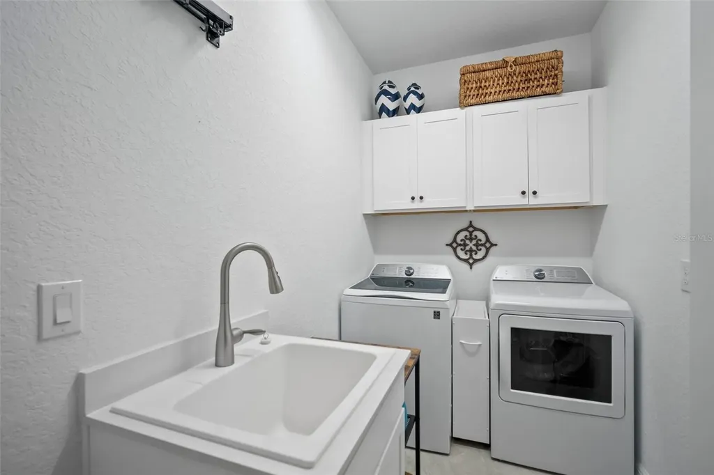 5717 Cheech Glen Bradenton FL 34211