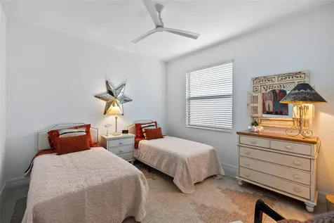 5717 Cheech Glen Bradenton FL 34211