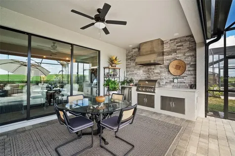 5717 Cheech Glen Bradenton FL 34211