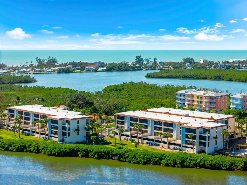 1551 Beach Road Englewood FL 34223