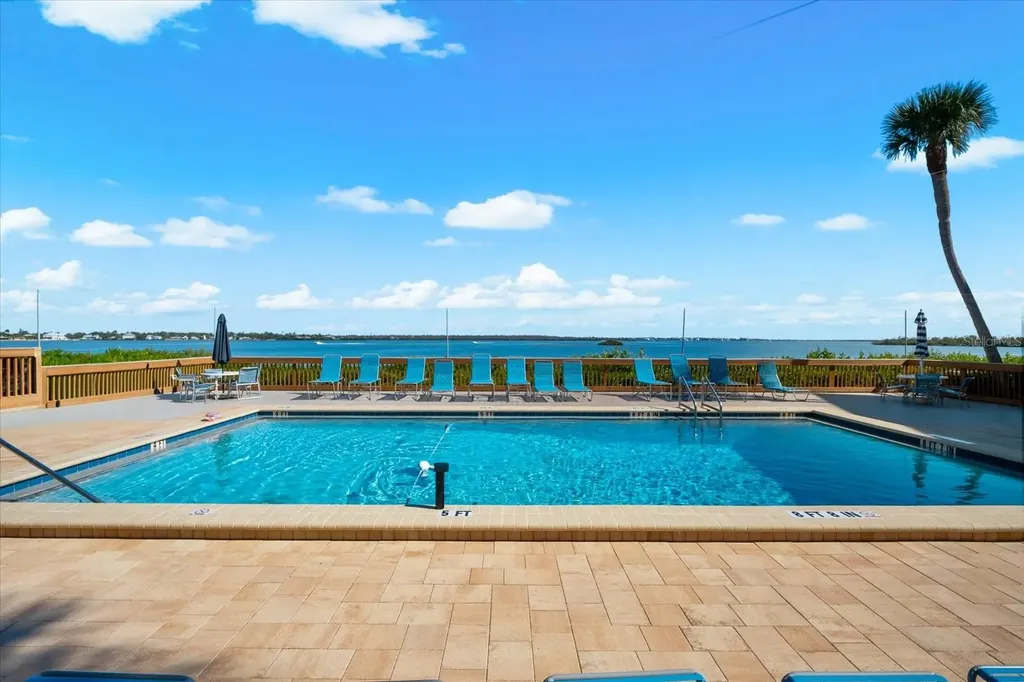 1551 Beach Road Englewood FL 34223