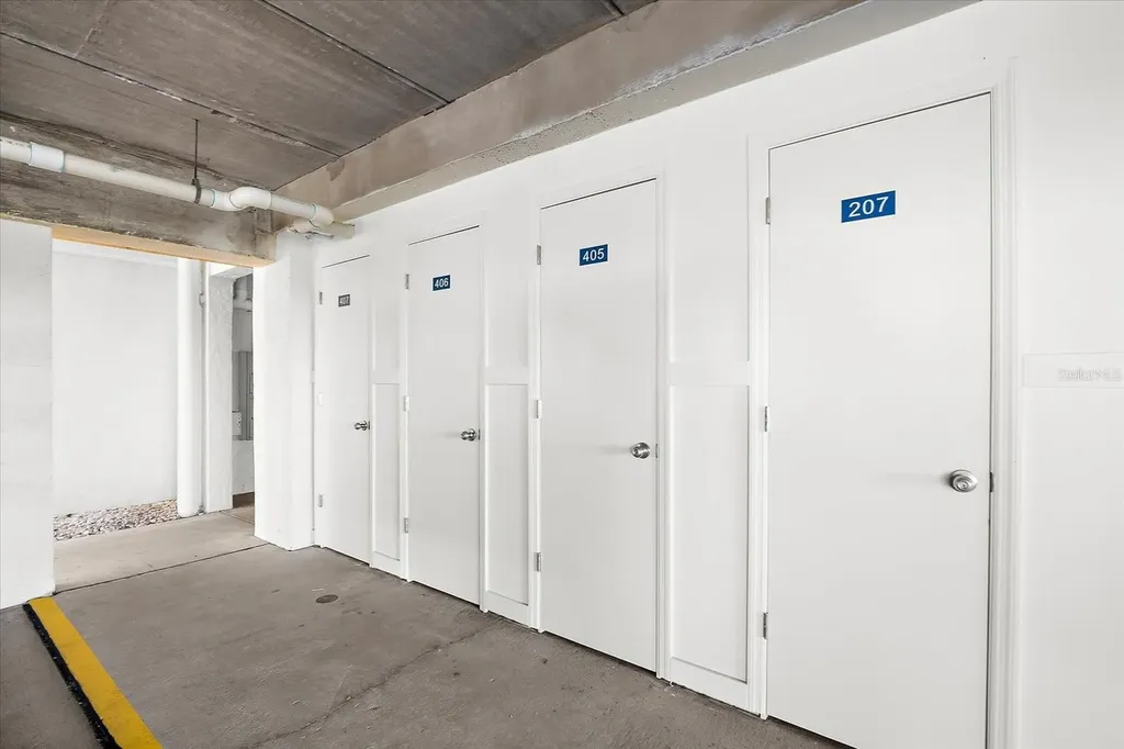 1551 Beach Road Englewood FL 34223