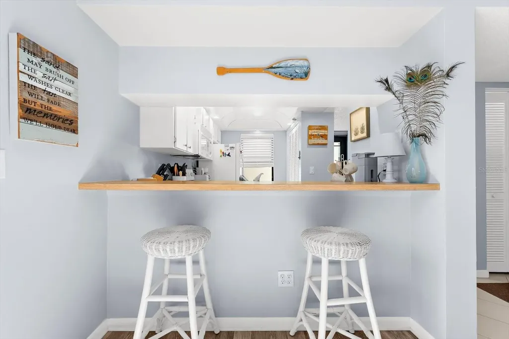 1551 Beach Road Englewood FL 34223