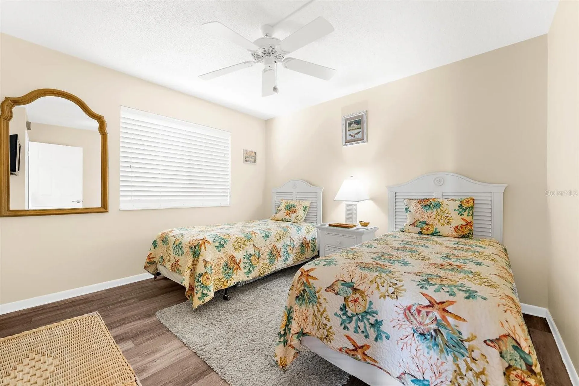1551 Beach Road Englewood FL 34223