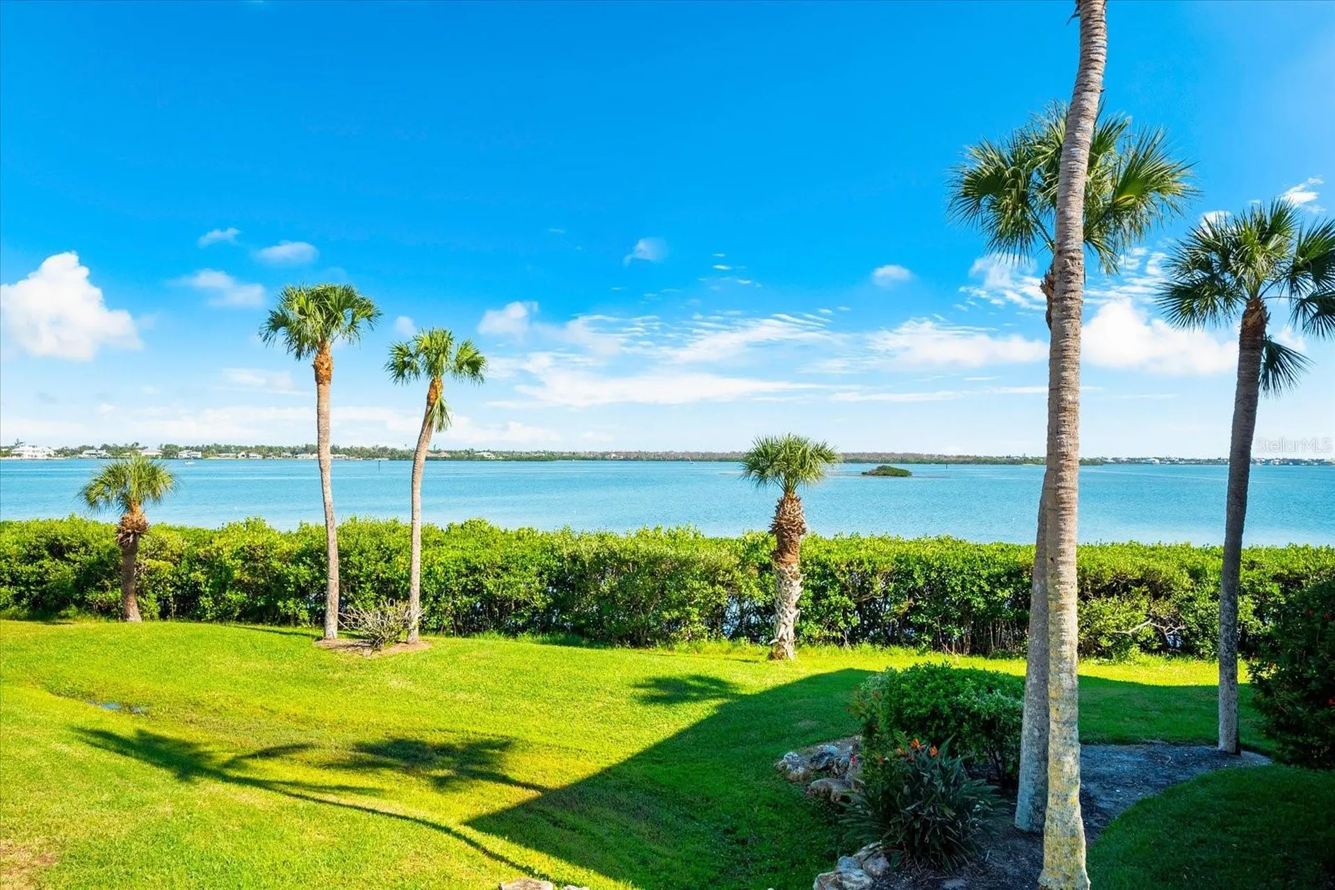 1551 Beach Road Englewood FL 34223