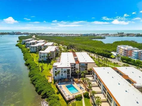 1551 Beach Road Englewood FL 34223