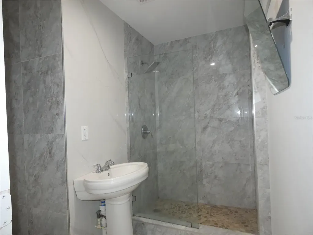 3817 Pearl Street Fort Myers FL 33916