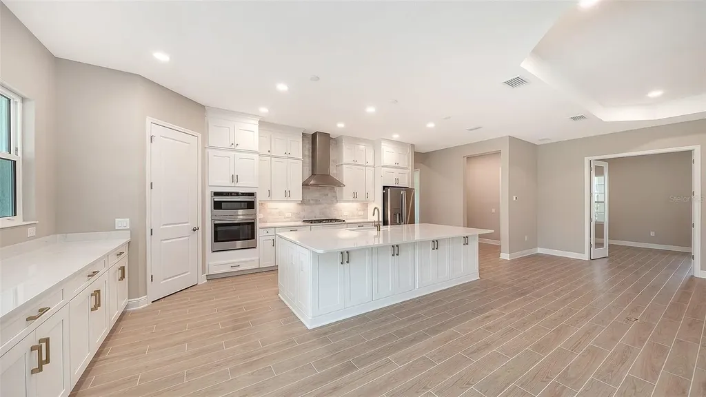 6336 Lake Woodruff Court Sarasota FL 34241