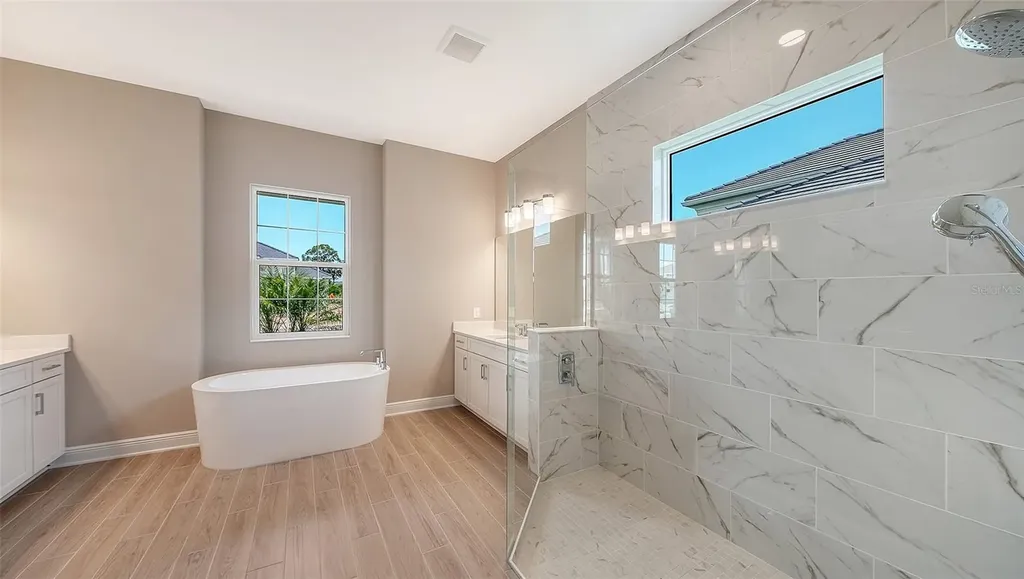 6336 Lake Woodruff Court Sarasota FL 34241