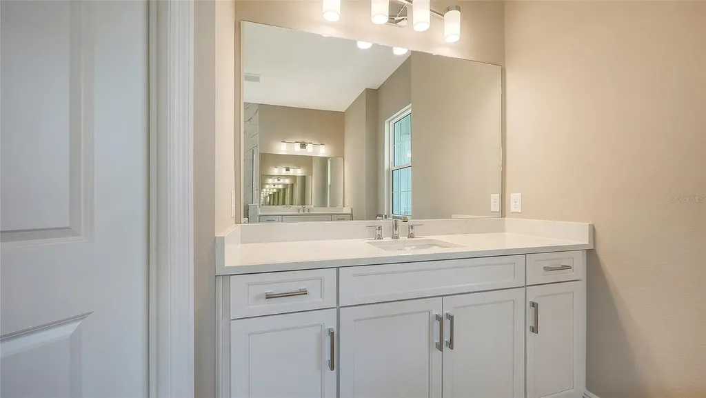6336 Lake Woodruff Court Sarasota FL 34241