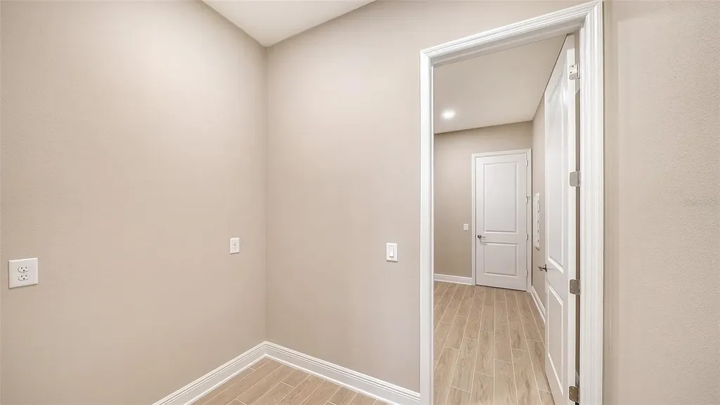 6336 Lake Woodruff Court Sarasota FL 34241