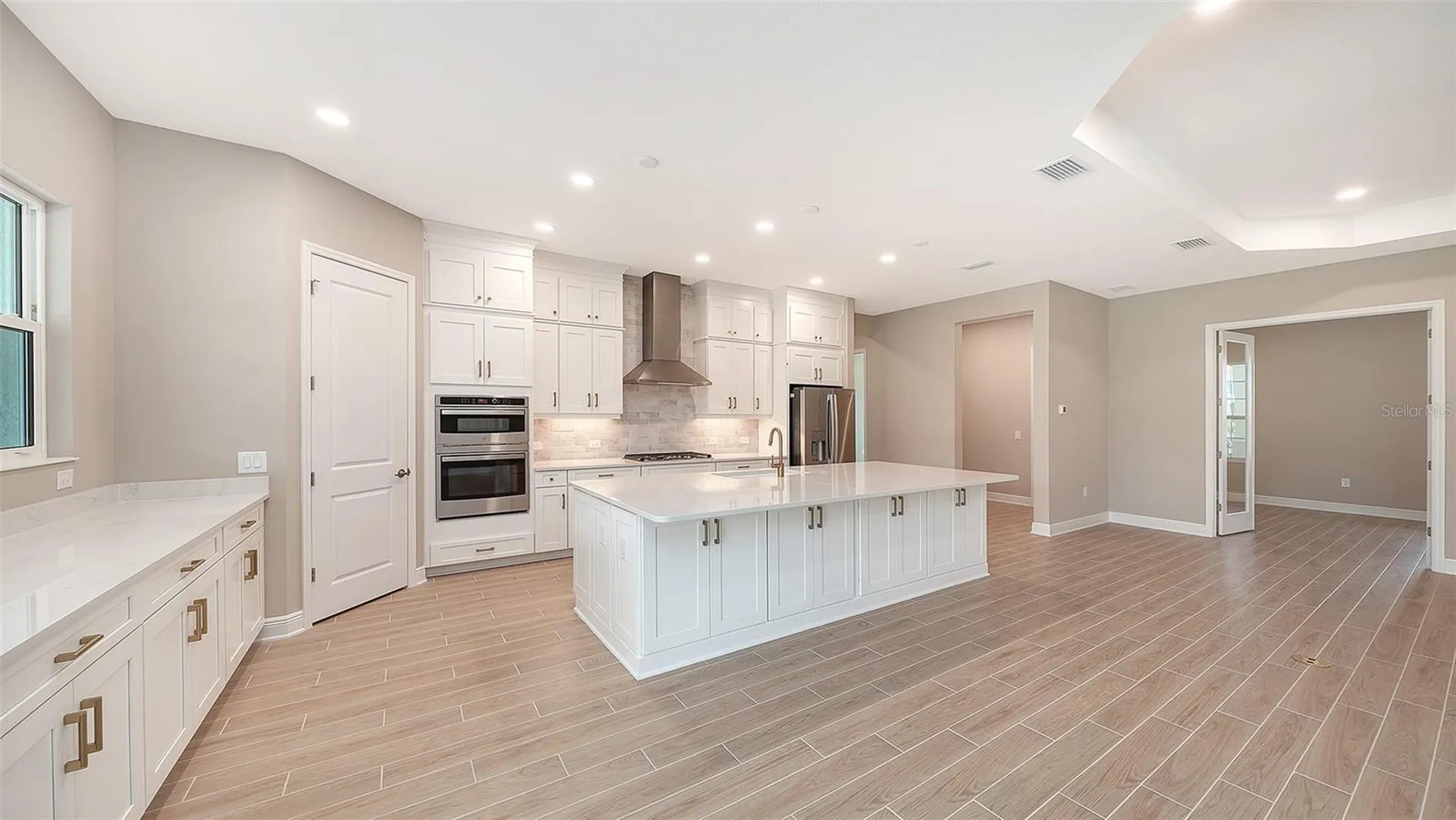 6336 Lake Woodruff Court Sarasota FL 34241