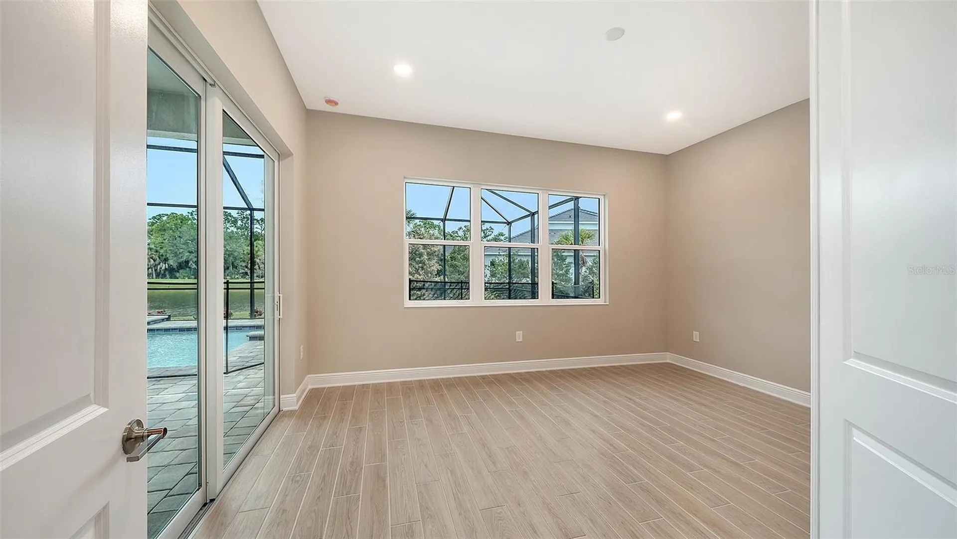 6336 Lake Woodruff Court Sarasota FL 34241