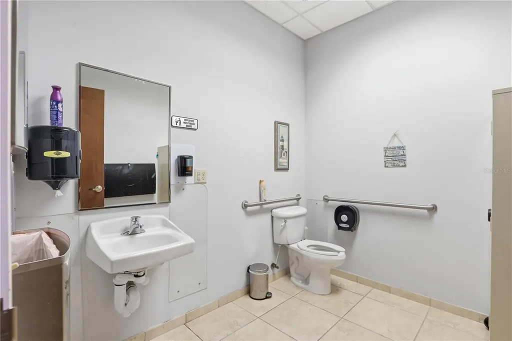 10967 Lake Underhill Road Orlando FL 32825