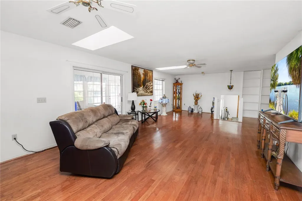 109 NE 4th Avenue Mulberry FL 33860