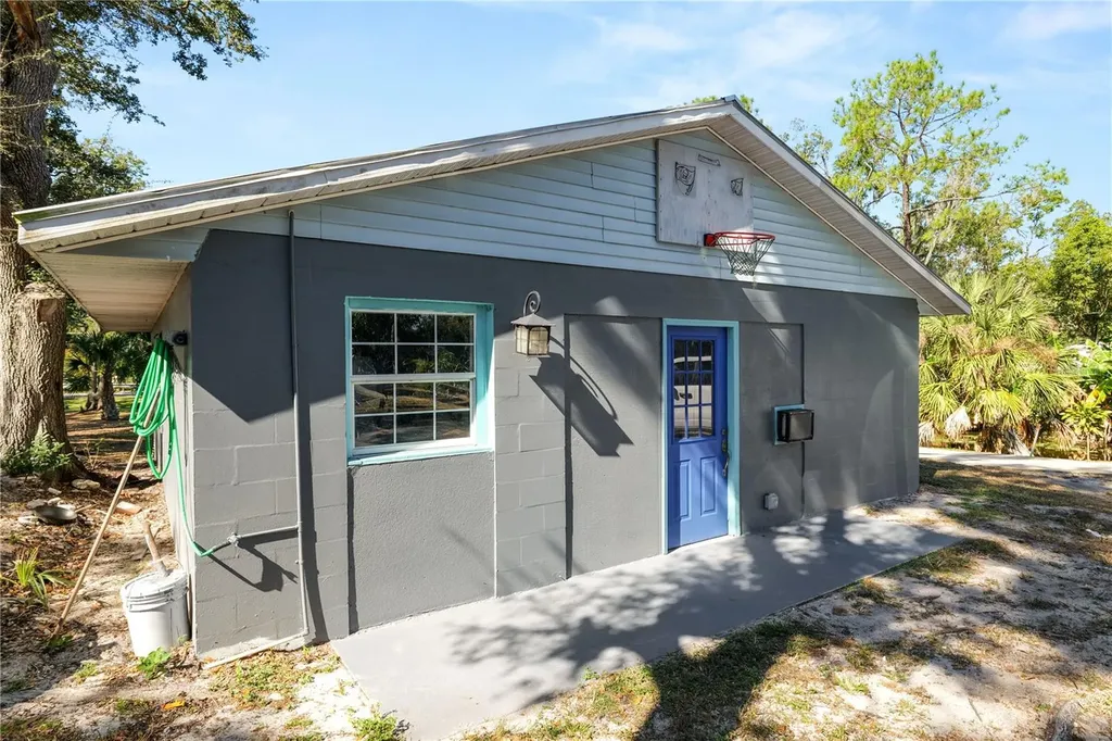109 NE 4th Avenue Mulberry FL 33860
