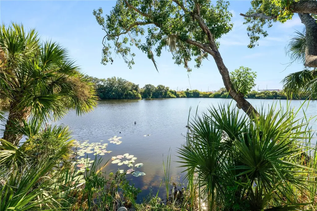 109 NE 4th Avenue Mulberry FL 33860