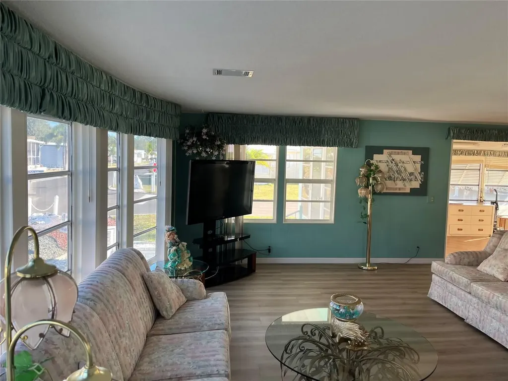 518 Cervina Drive N Venice FL 34285