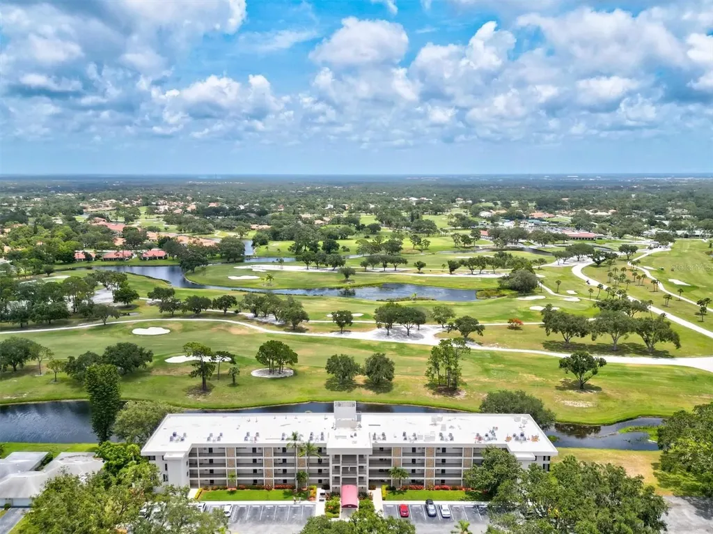 7461 W Country Club Drive N Sarasota FL 34243
