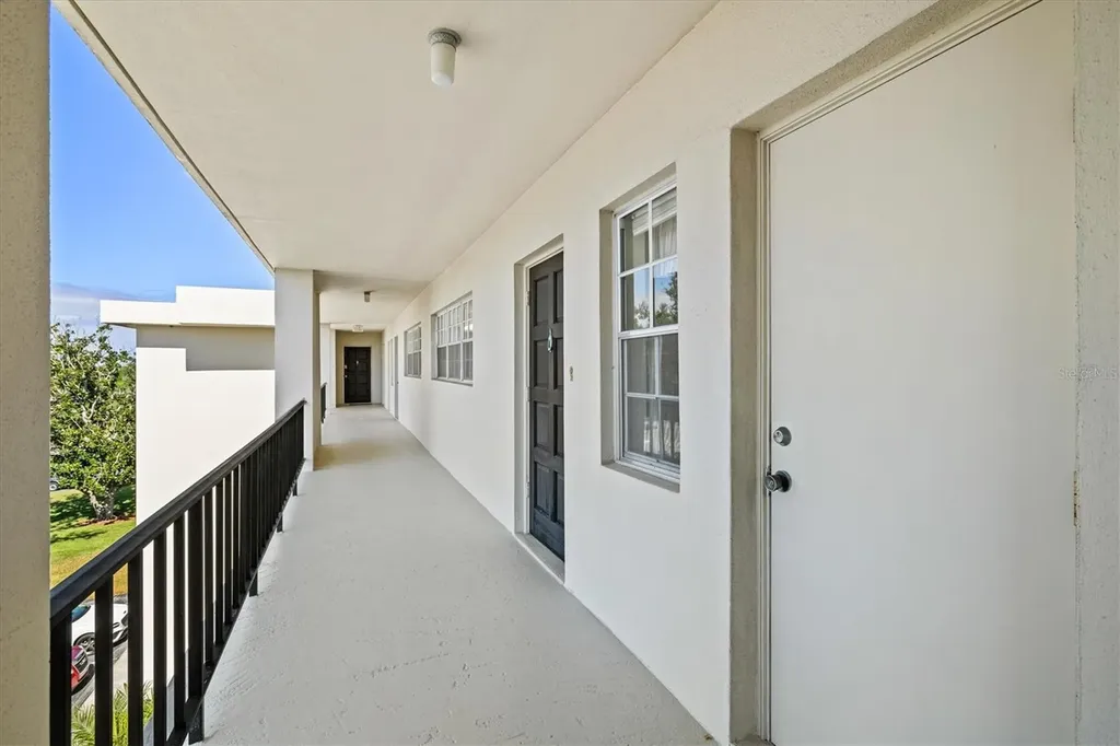 7461 W Country Club Drive N Sarasota FL 34243