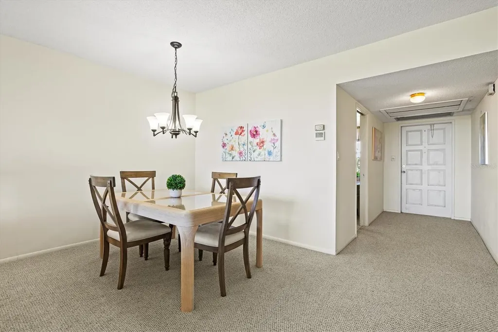 7461 W Country Club Drive N Sarasota FL 34243