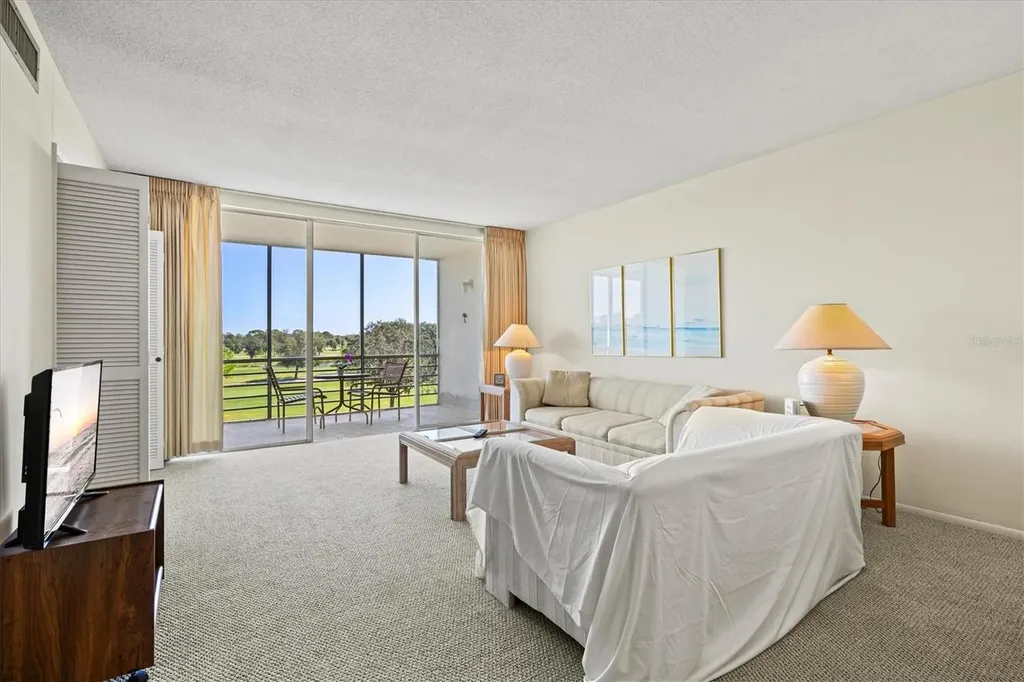 7461 W Country Club Drive N Sarasota FL 34243