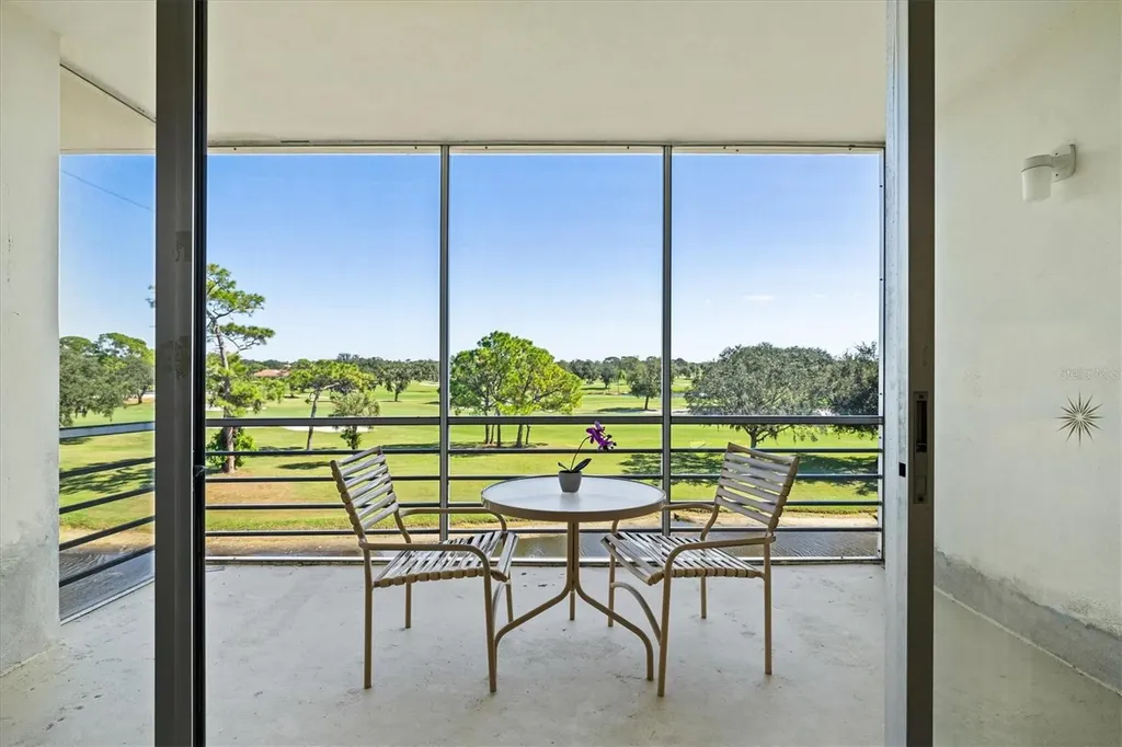 7461 W Country Club Drive N Sarasota FL 34243
